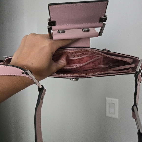 Guess Y2K Light Pink Shoulder Bag - Picture 8 of 8